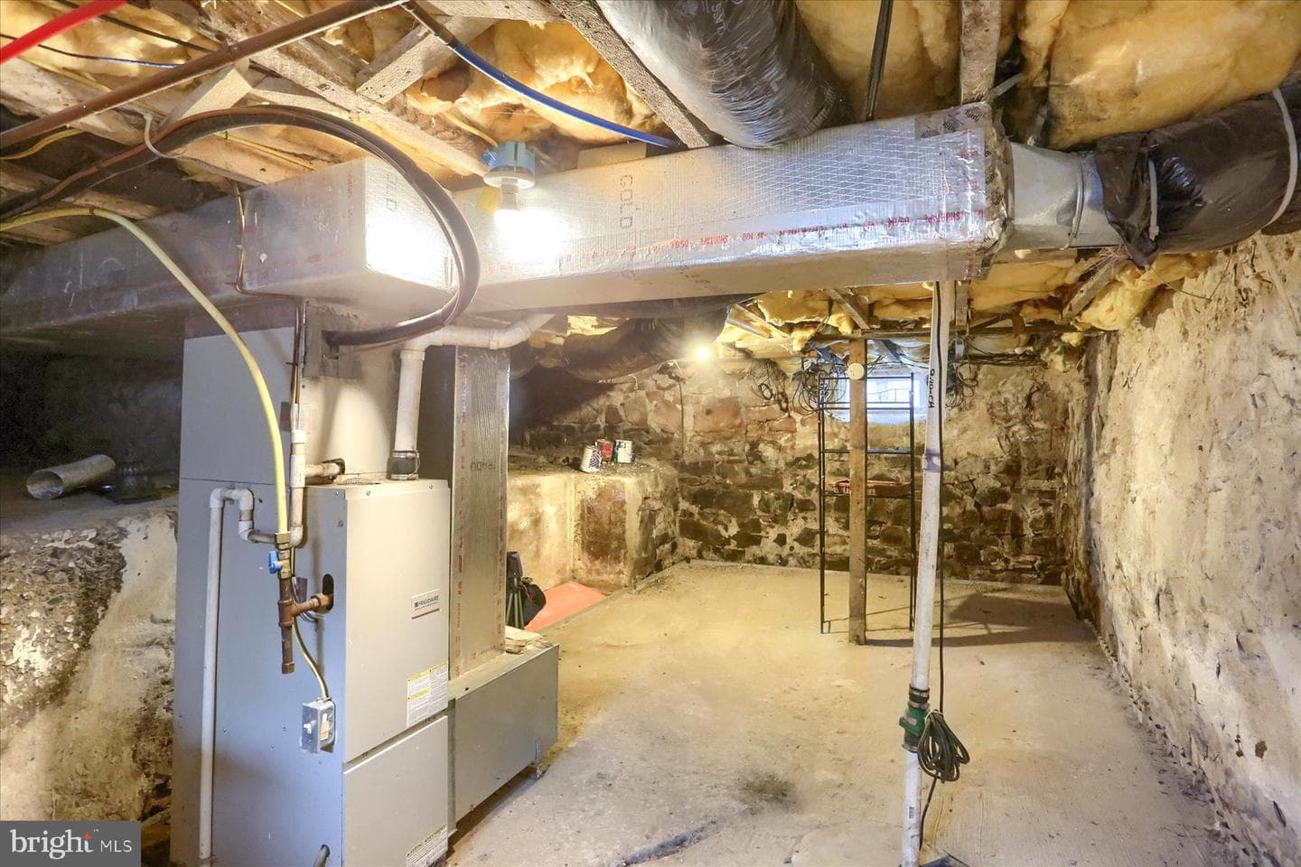 100 Holbrook Street photo 21