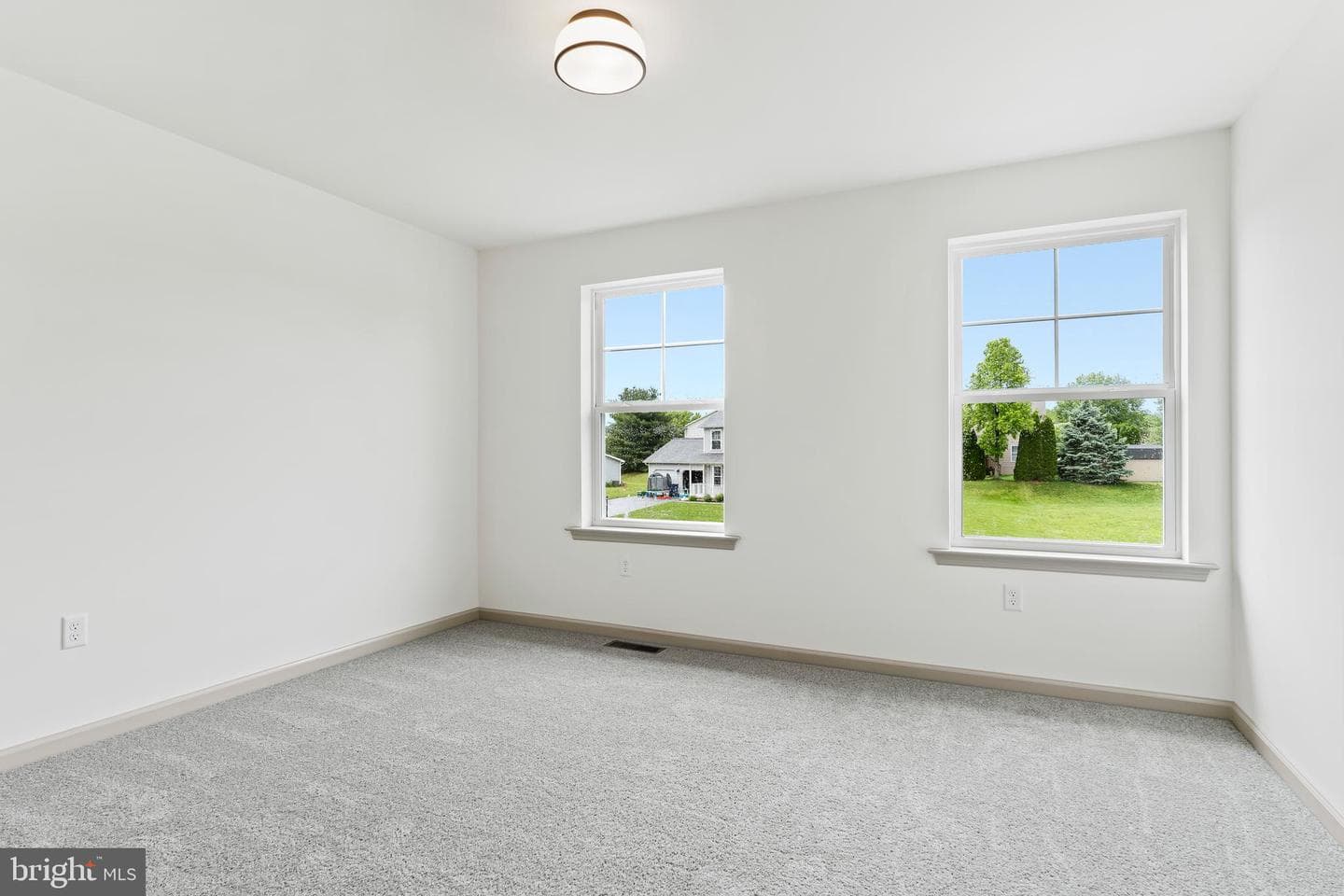 160 Hartford Drive photo 28