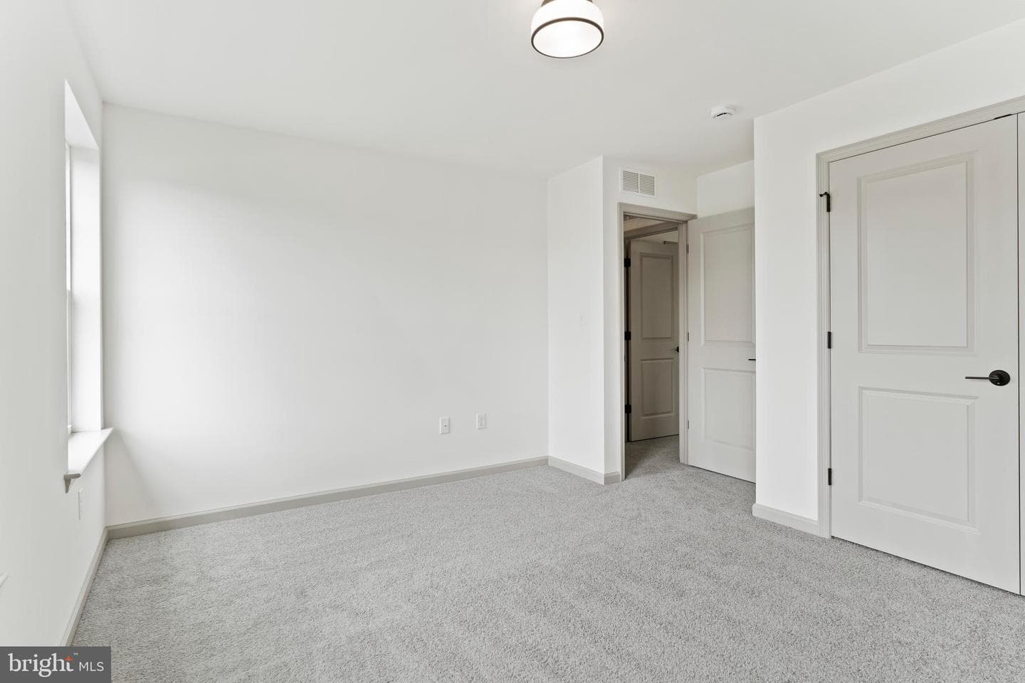 160 Hartford Drive photo 29