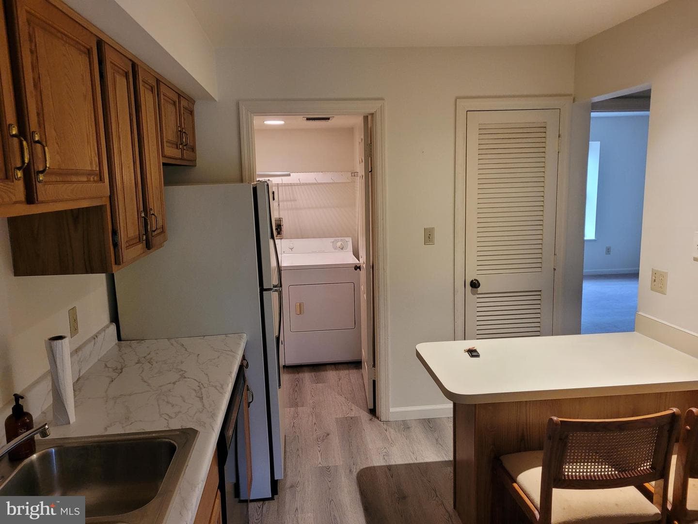 277 Crescent Drive photo 7