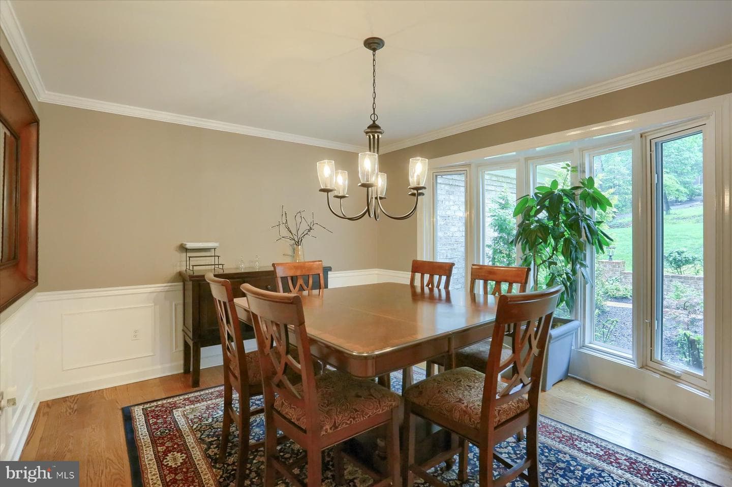 1715 Mountain View Road photo 8