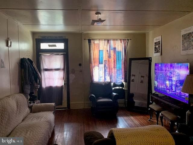 1718 Miller Street photo 3