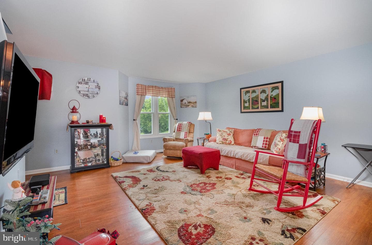 239 Chartwood Drive photo 4