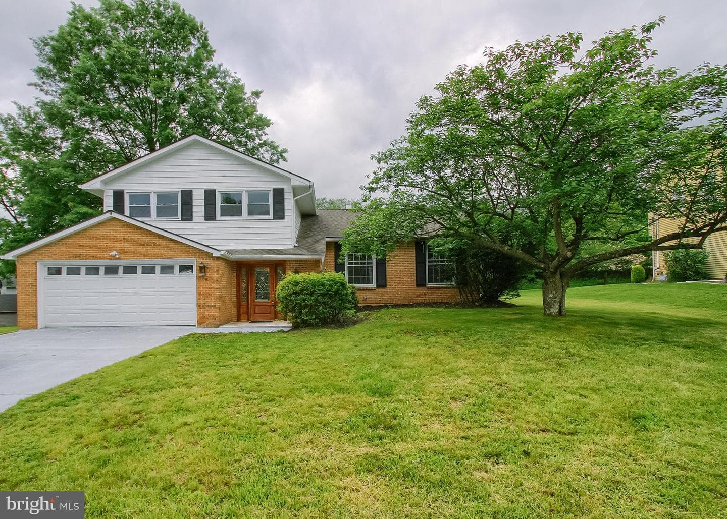 3900 Mark Avenue photo 2
