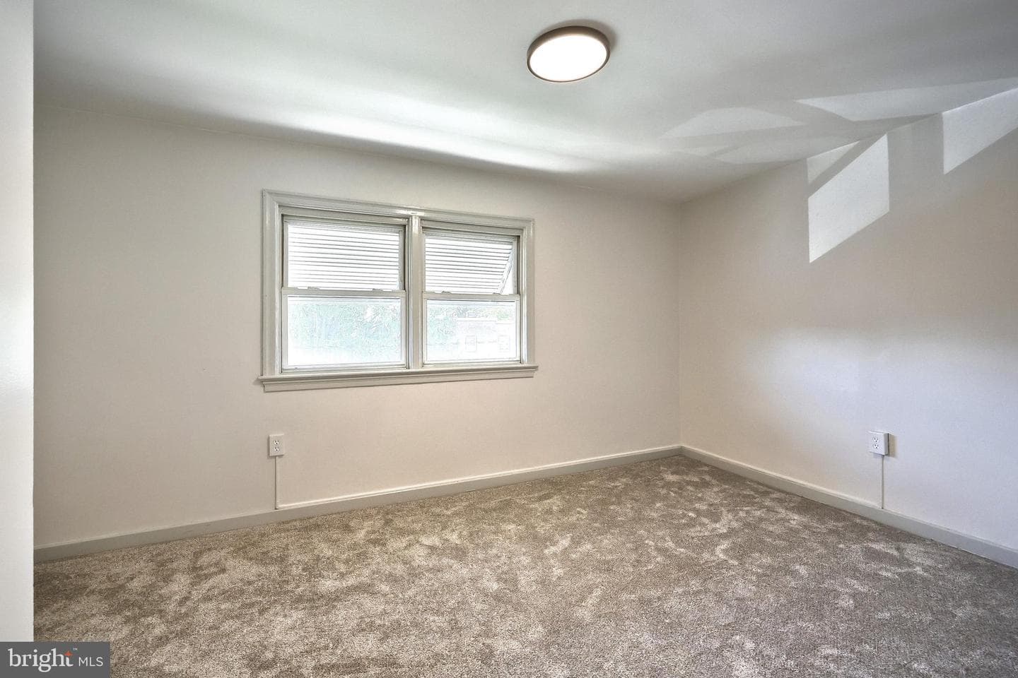 2424 Brookwood Street photo 18