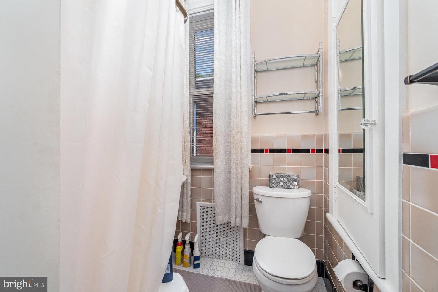 235 Hamilton Street photo 14