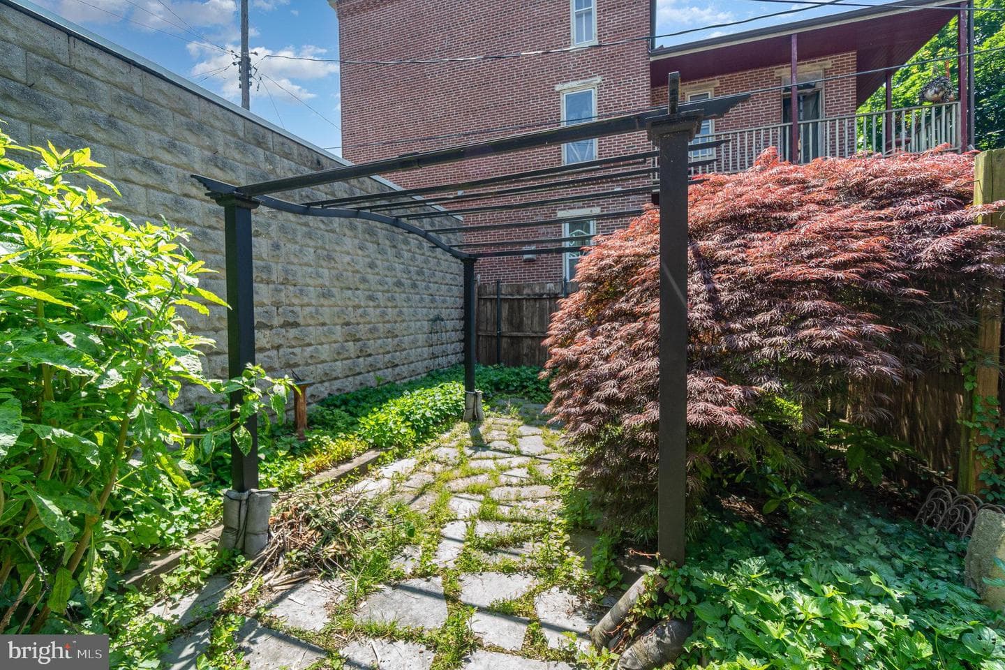 235 Hamilton Street photo 20