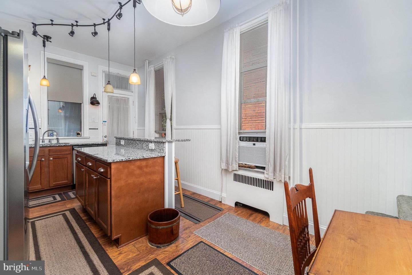 235 Hamilton Street photo 5