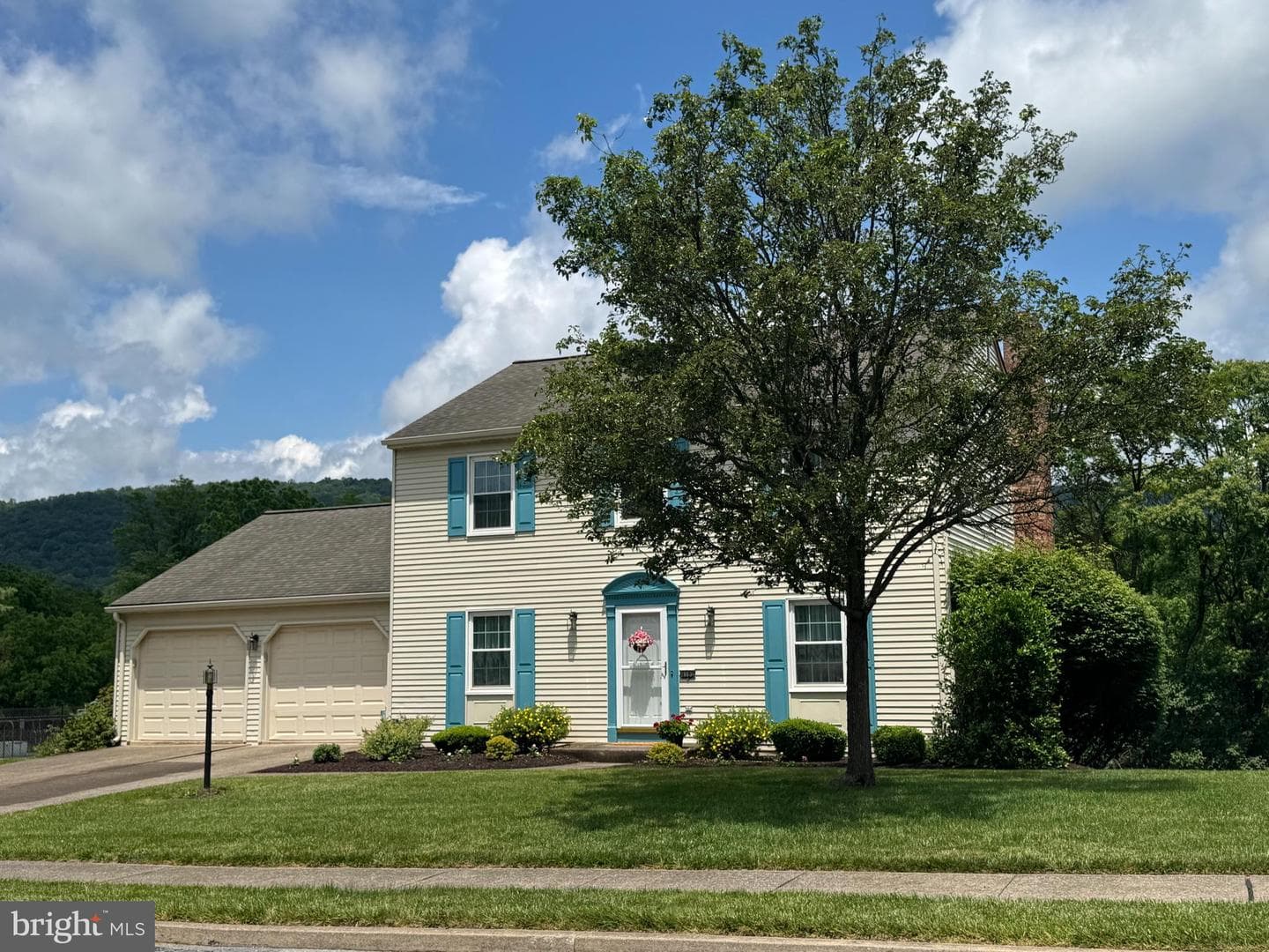 4102 Wimbledon Drive photo 3