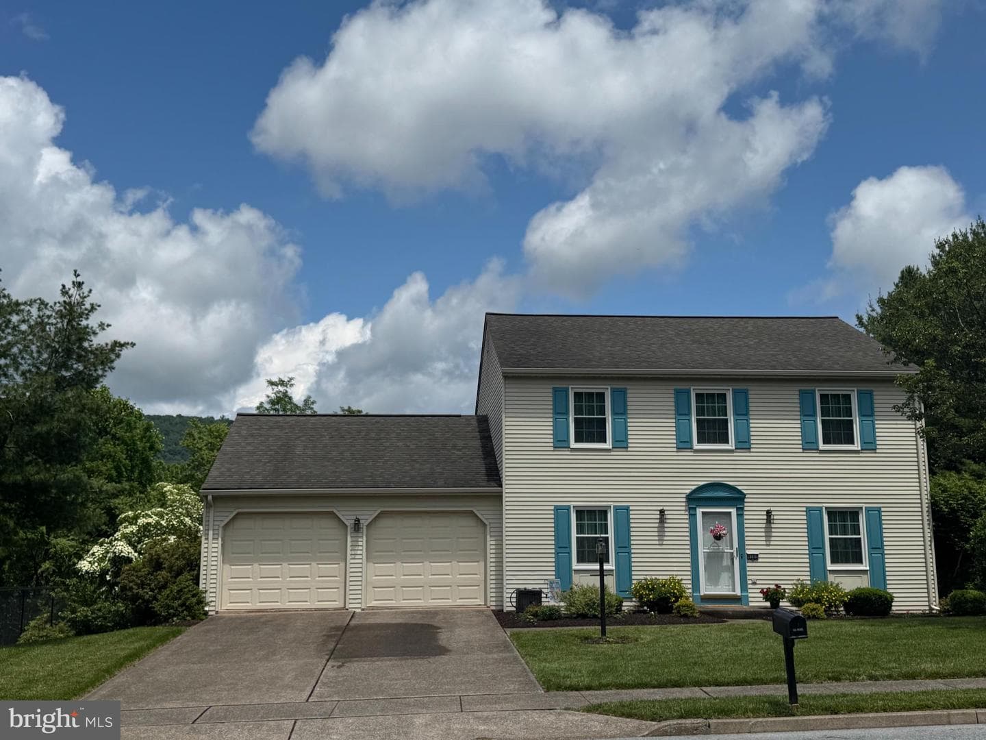 4102 Wimbledon Drive photo 5