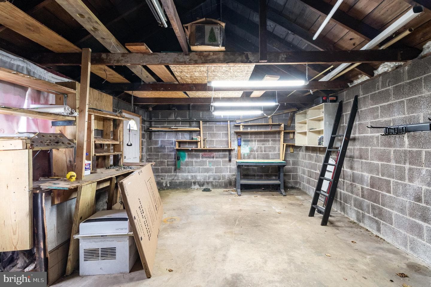 5212 Locust Lane photo 30