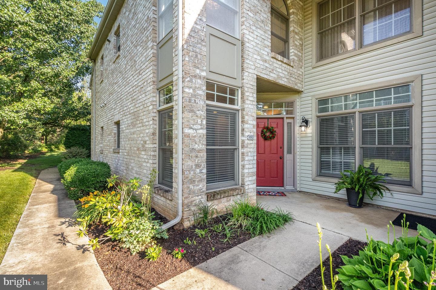 192 Crescent Drive photo 2