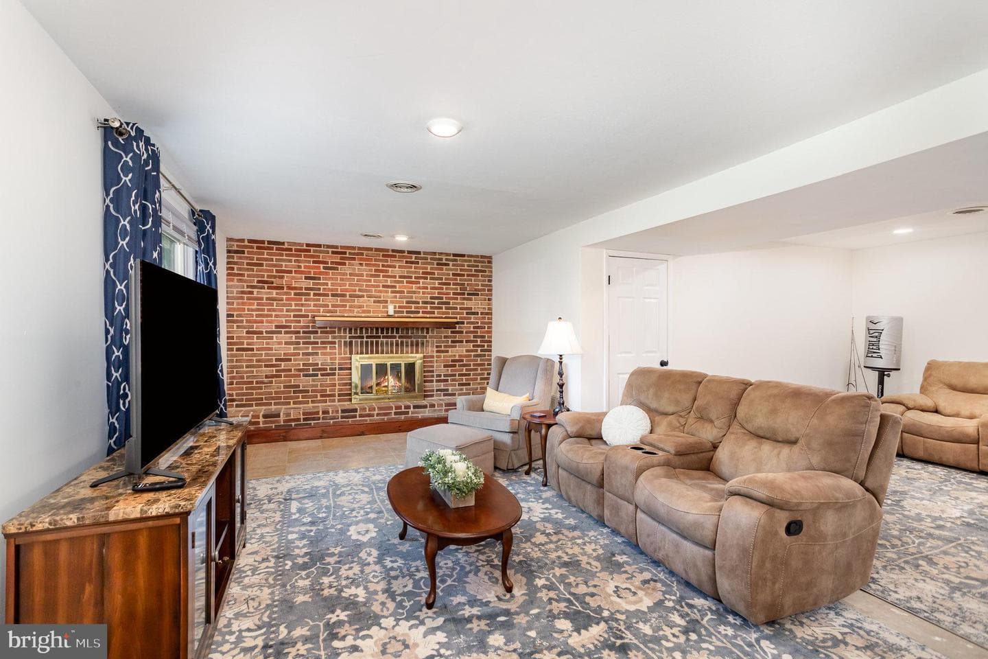 410 Erdman Drive photo 24