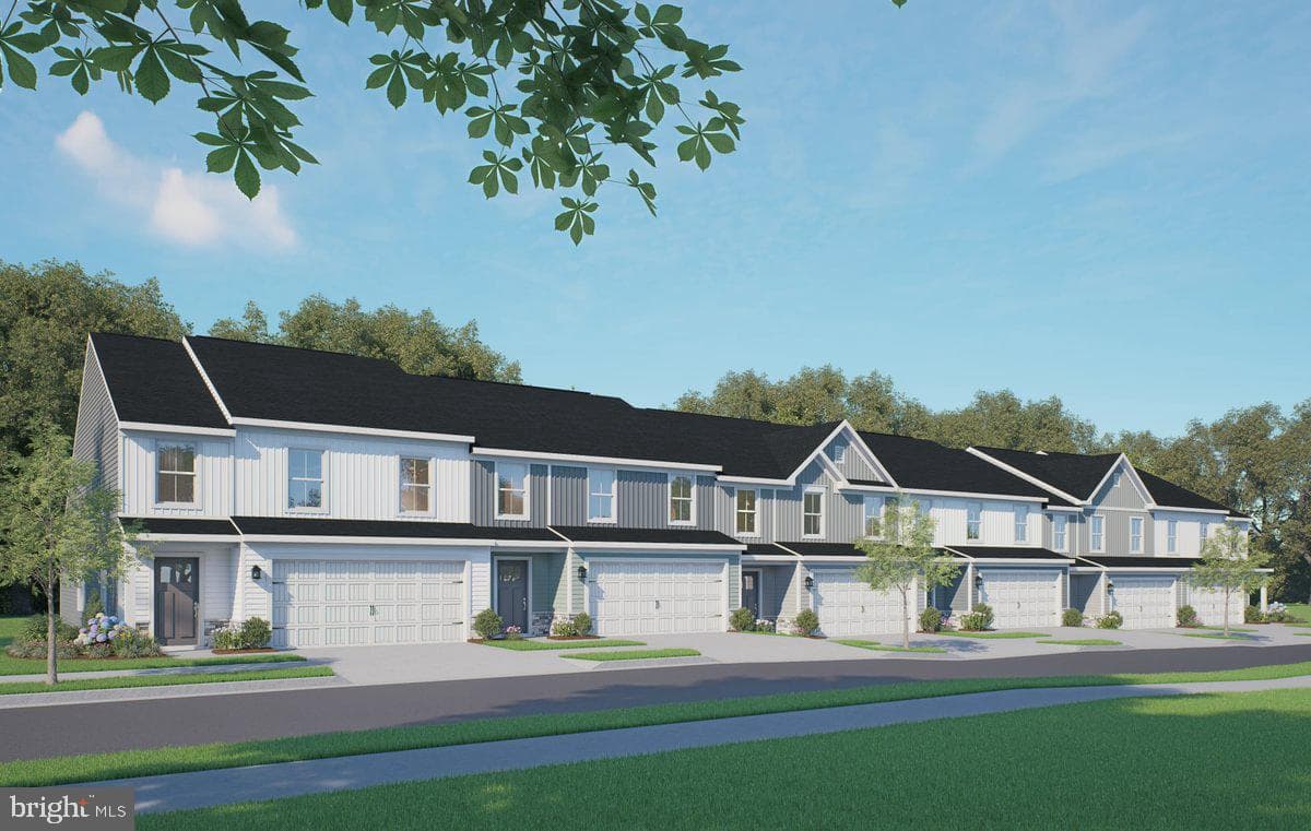 1048 Ellie Lane W #lot 1204 photo 1