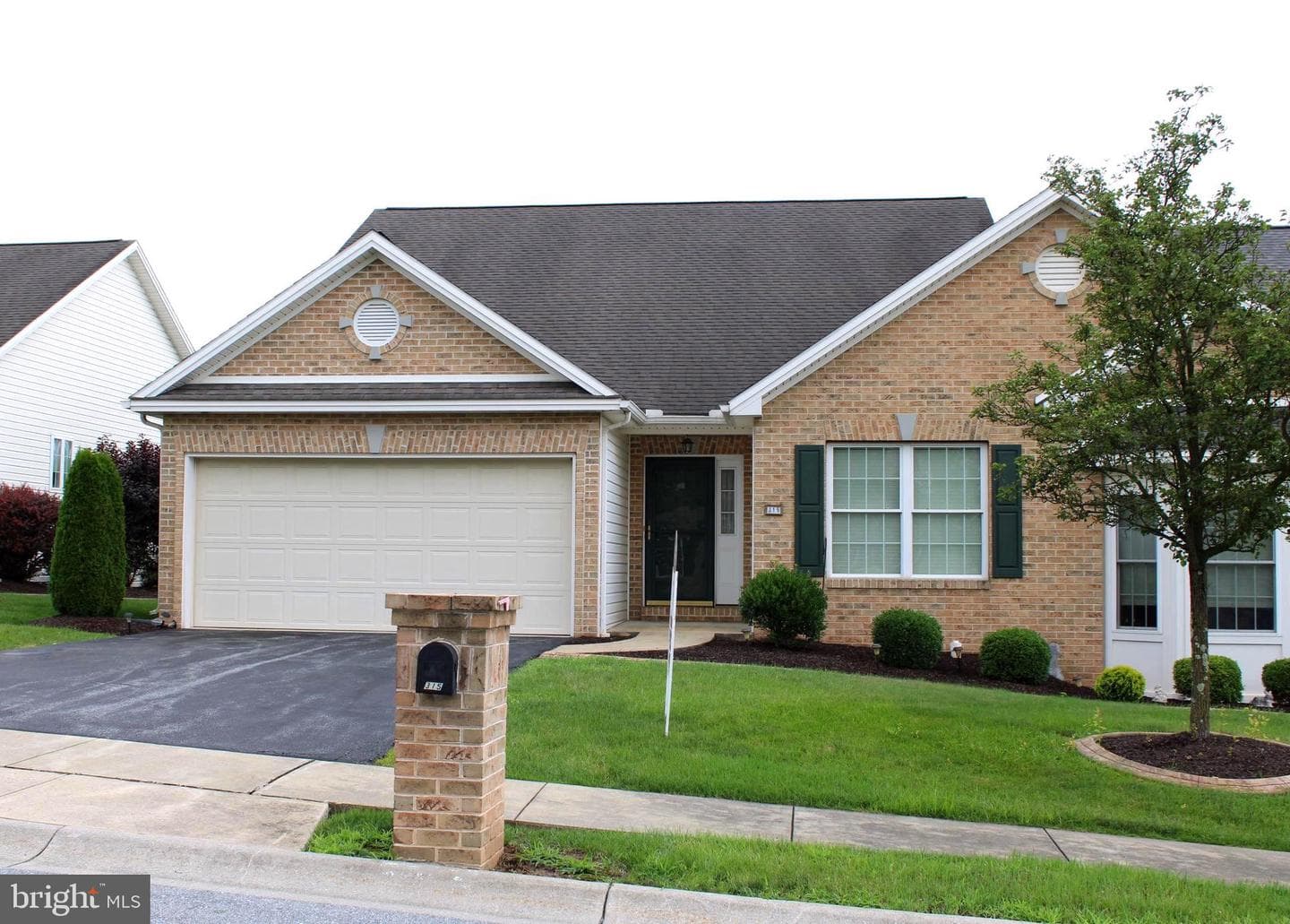 315 Baumgardner Drive photo 1
