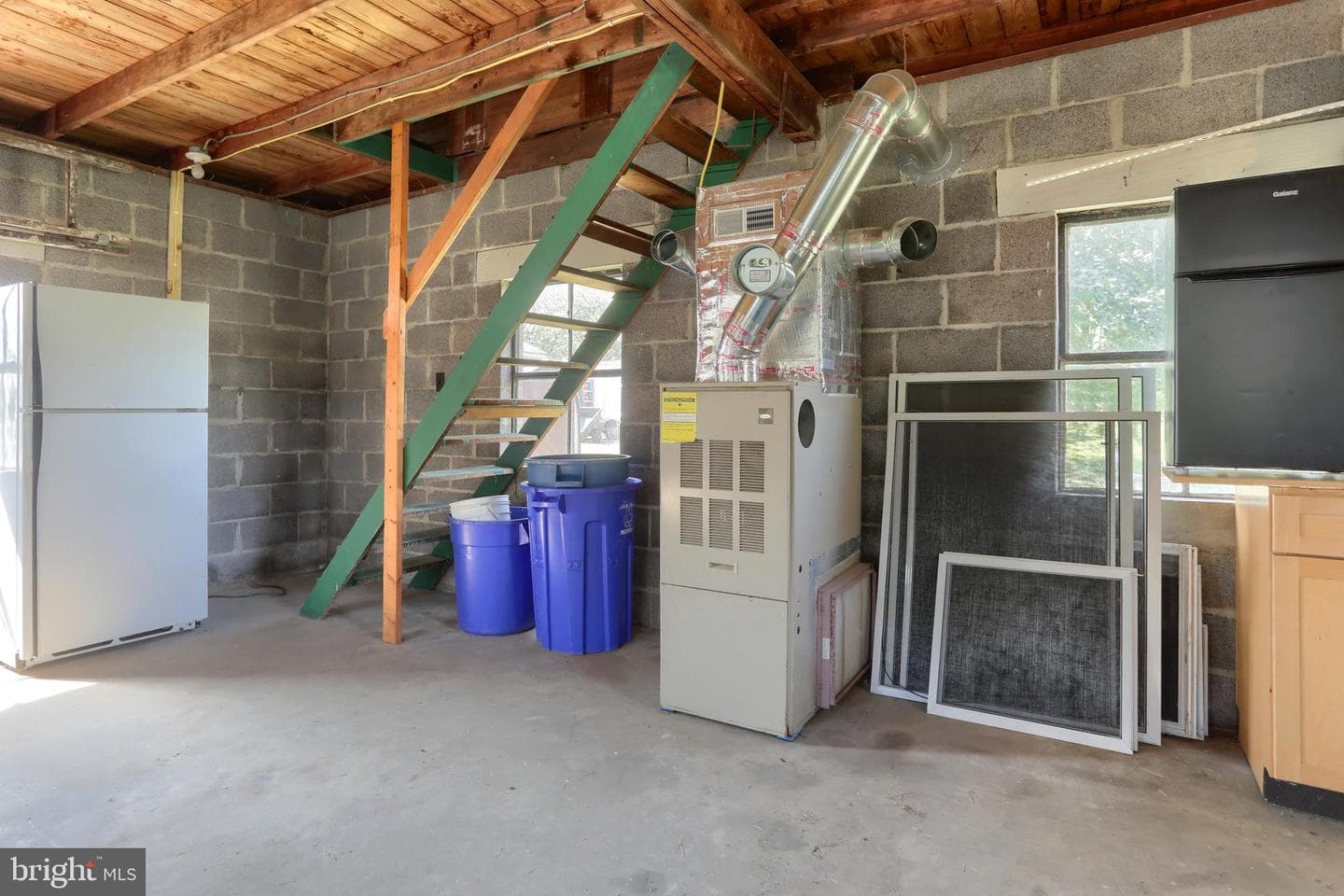 218 N Railroad Street photo 43
