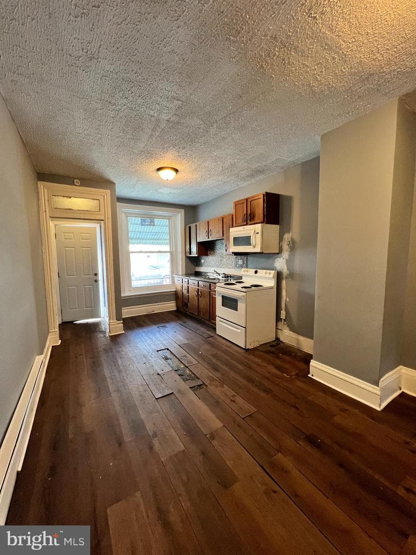 1245 Bailey Street photo 6