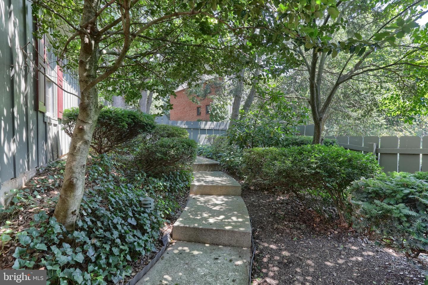 1203 Galway Court photo 4