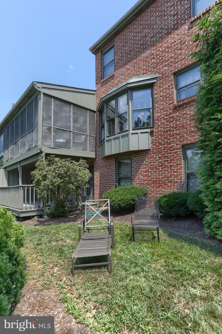 1203 Galway Court photo 44