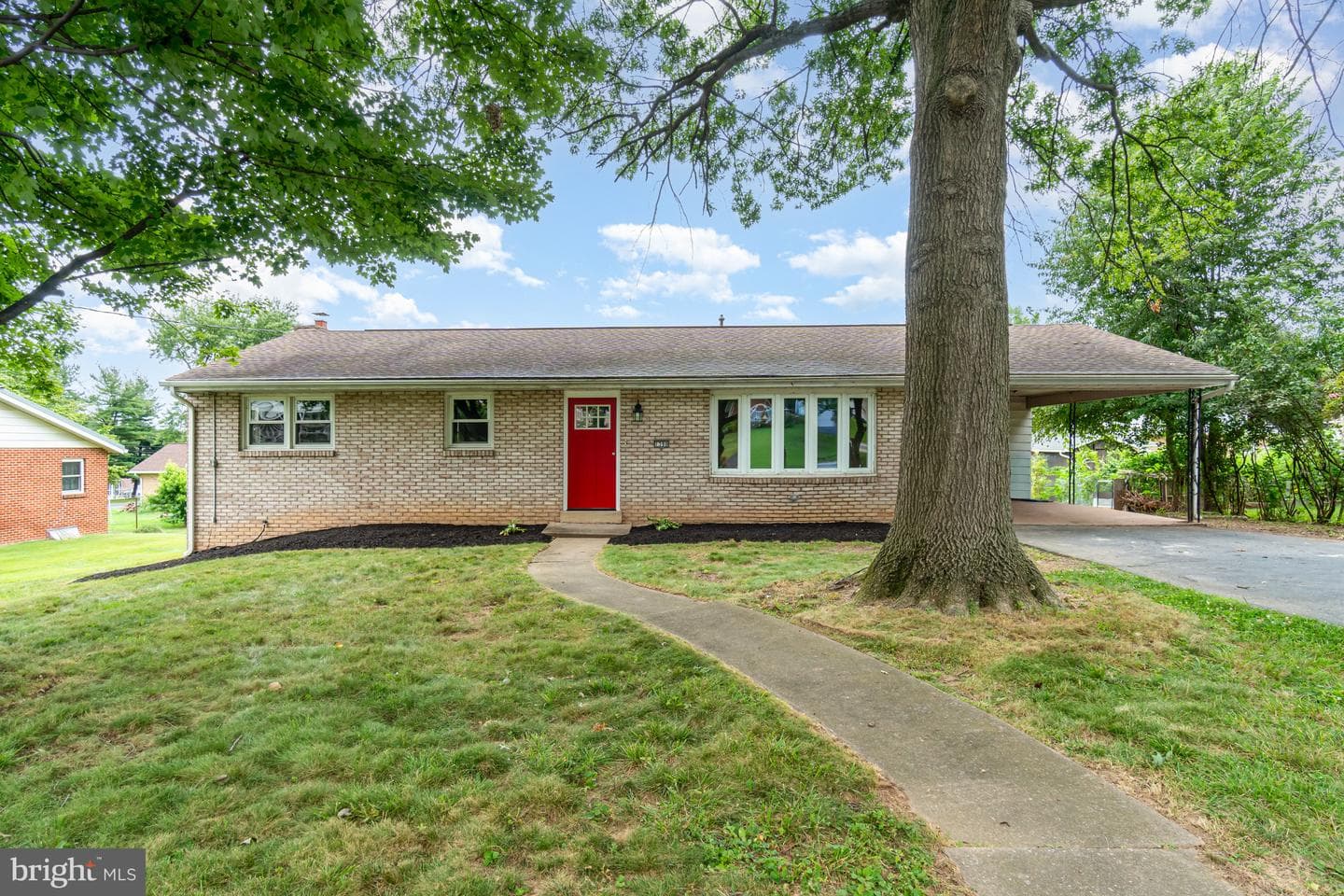 1390 Dayton Road photo 2