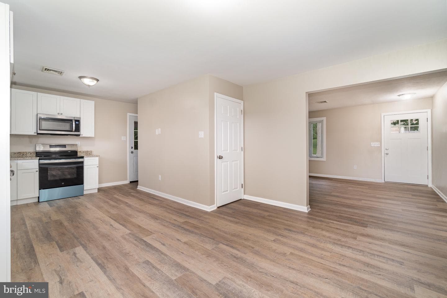 1390 Dayton Road photo 8