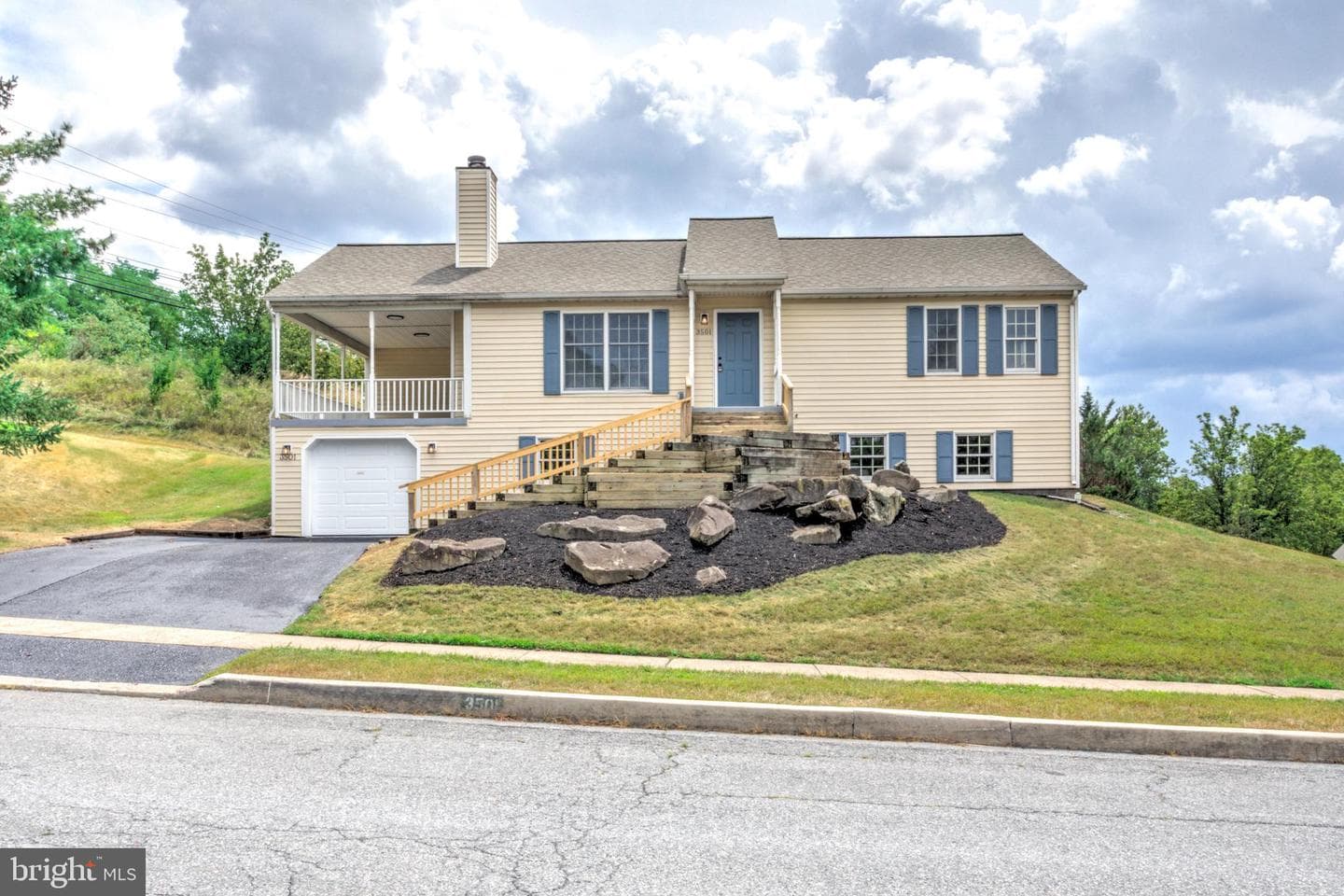 3501 Athena Avenue photo 1