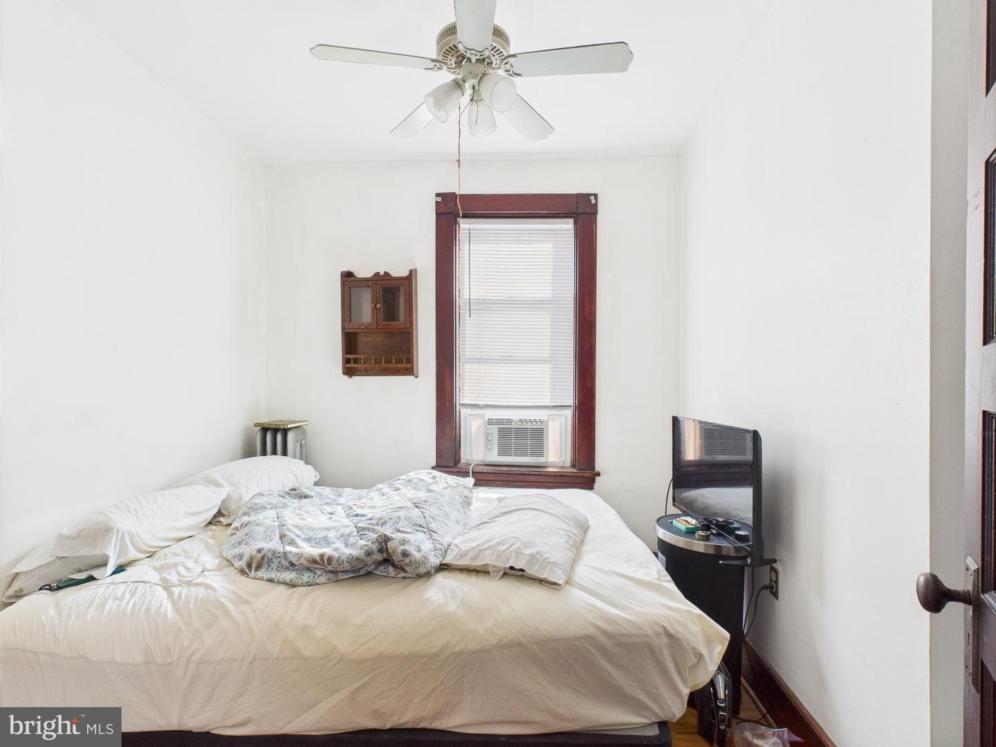 350 Woodbine Street photo 15