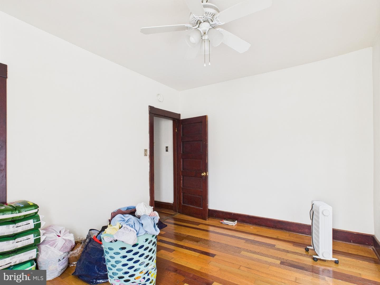 350 Woodbine Street photo 18