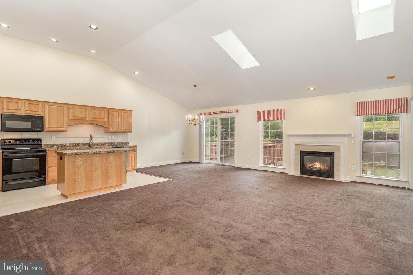 7779 Hanoverdale Drive photo 7