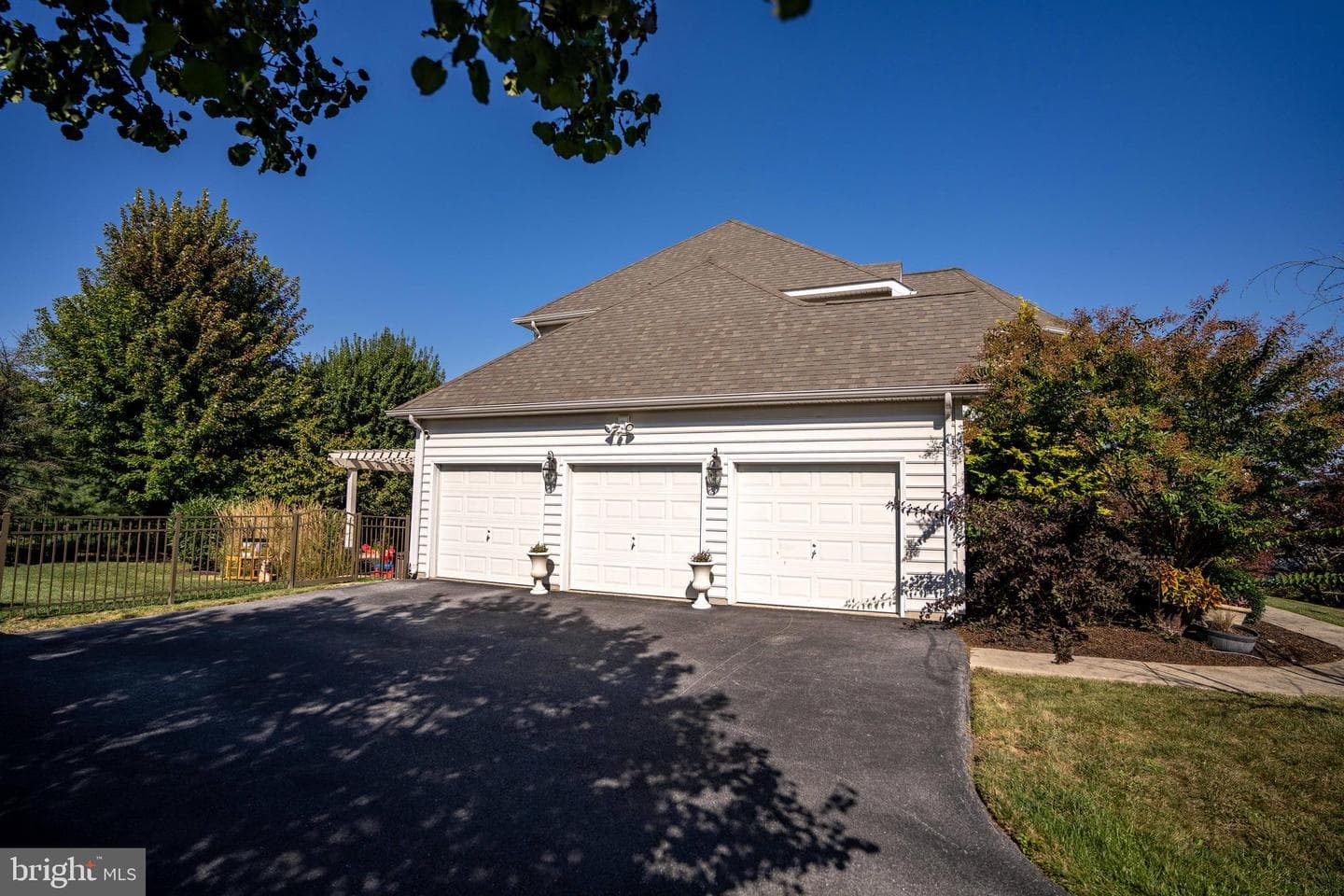 2704 Westhampton Terrace photo 4