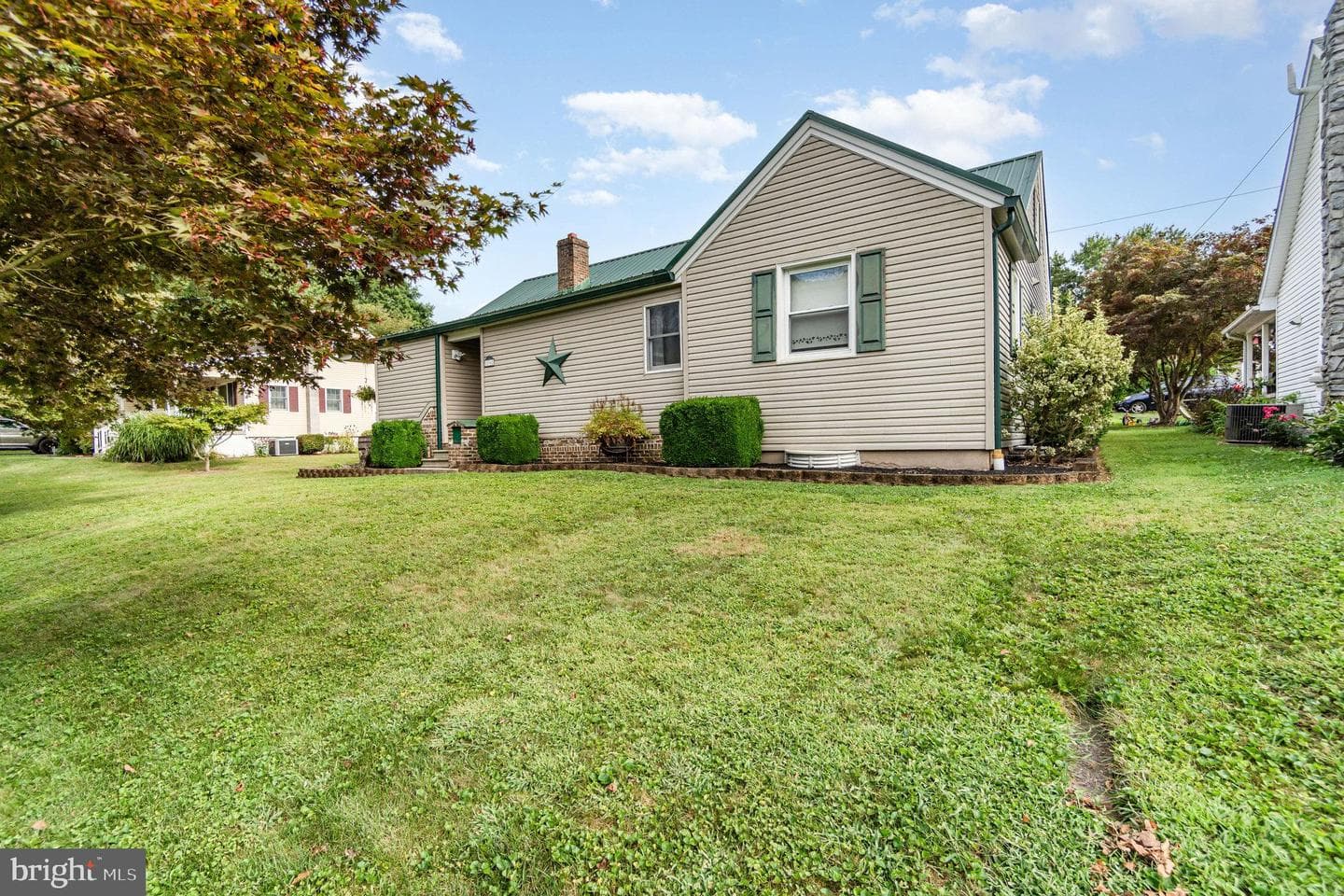 590 Lebo Street photo 5