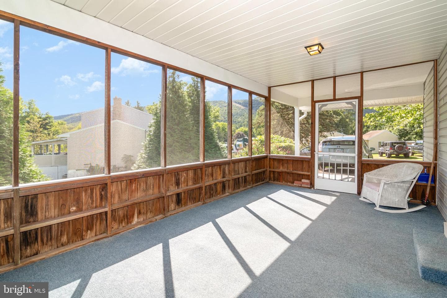 424 Vesta Drive photo 28