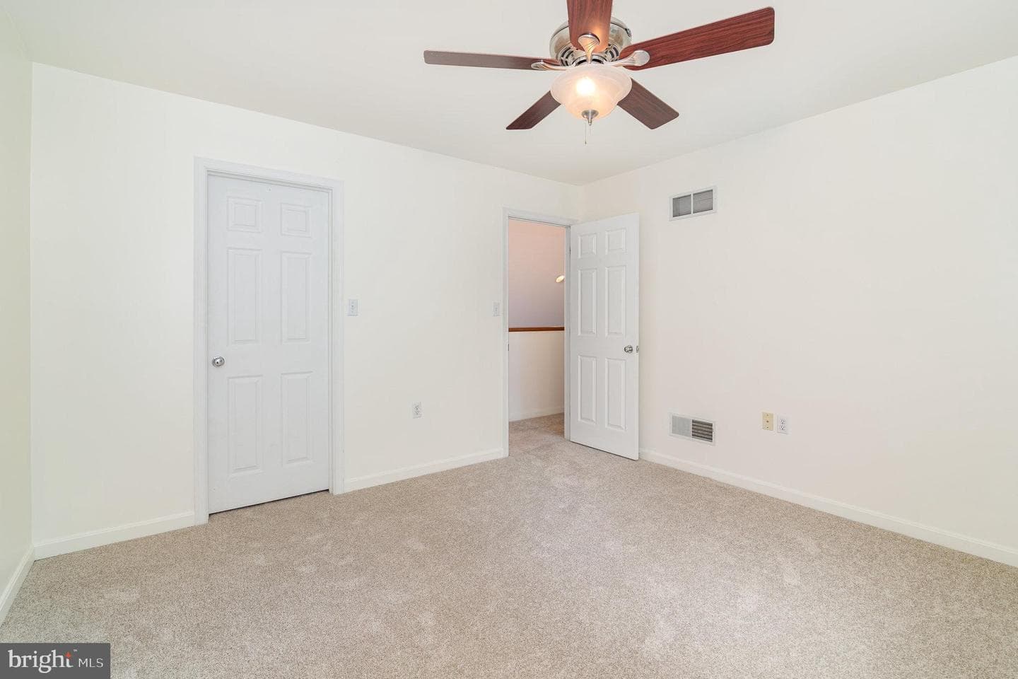 128 S Walnut Street photo 22