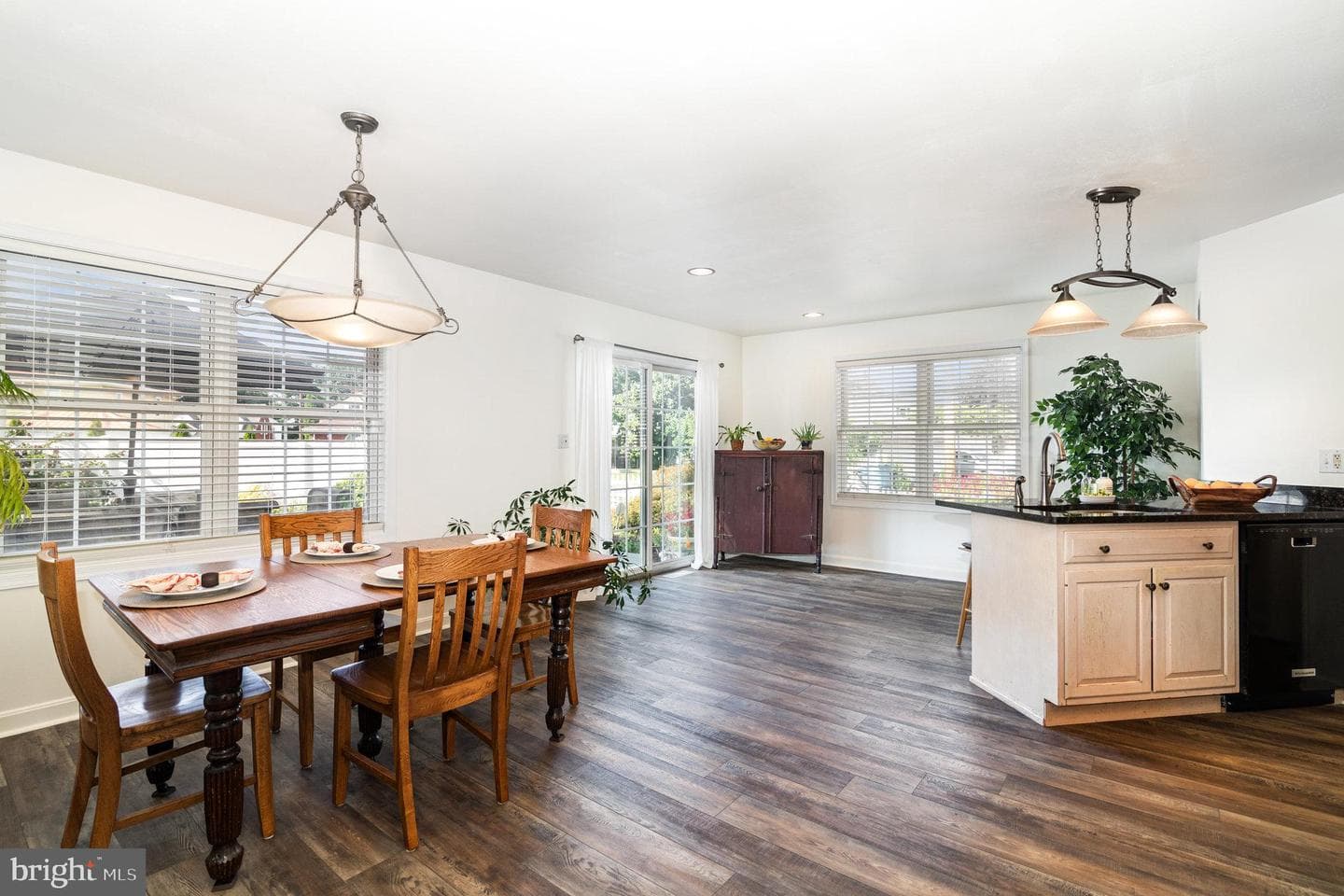 128 S Walnut Street photo 9
