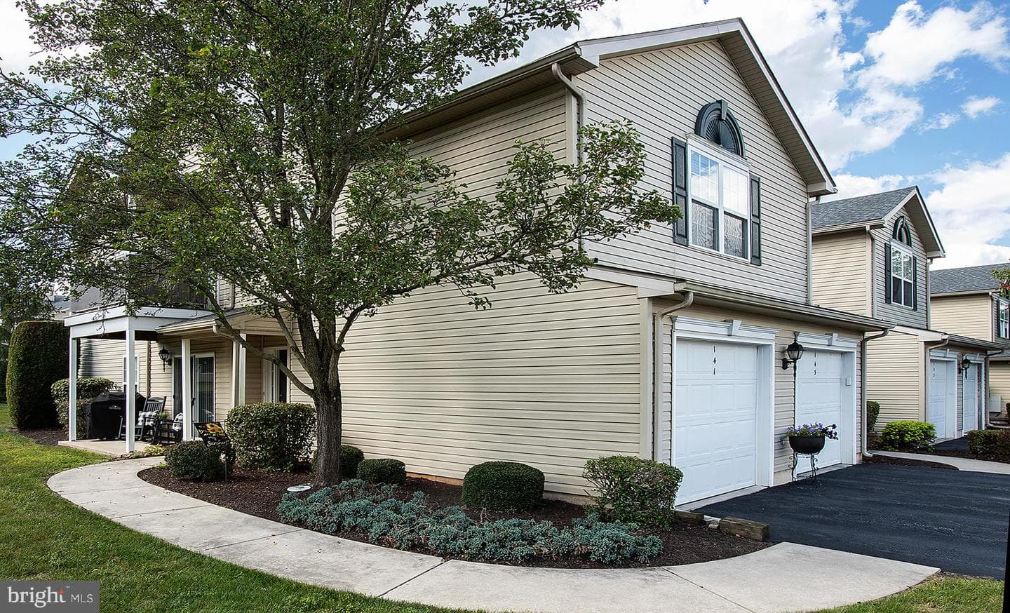 141 Oriole Court photo 1