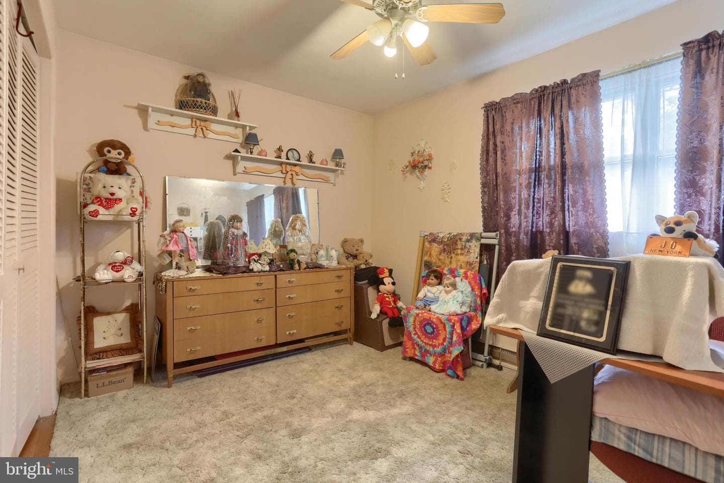 81 Locust Avenue photo 14