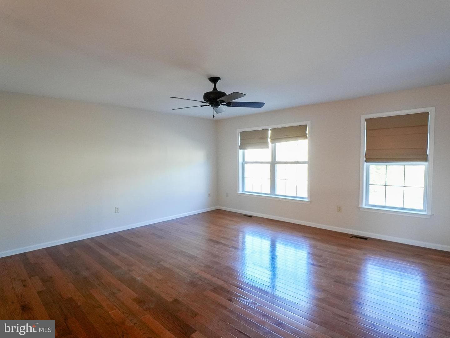 160 Mapleton Drive photo 31