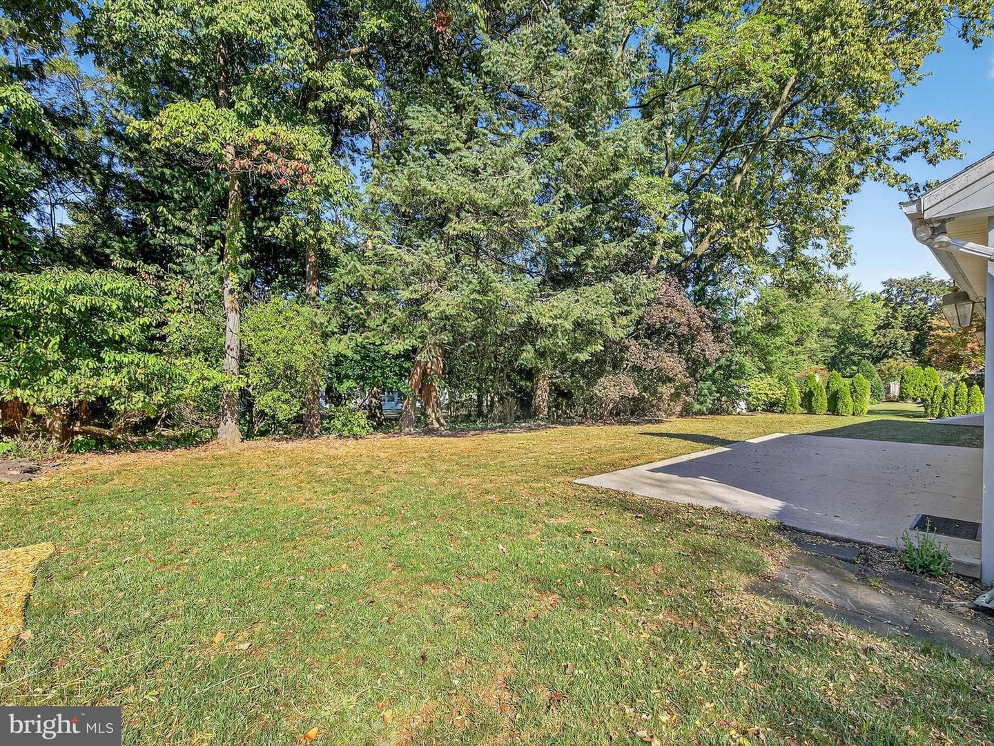 2096 Ashbury Drive photo 40