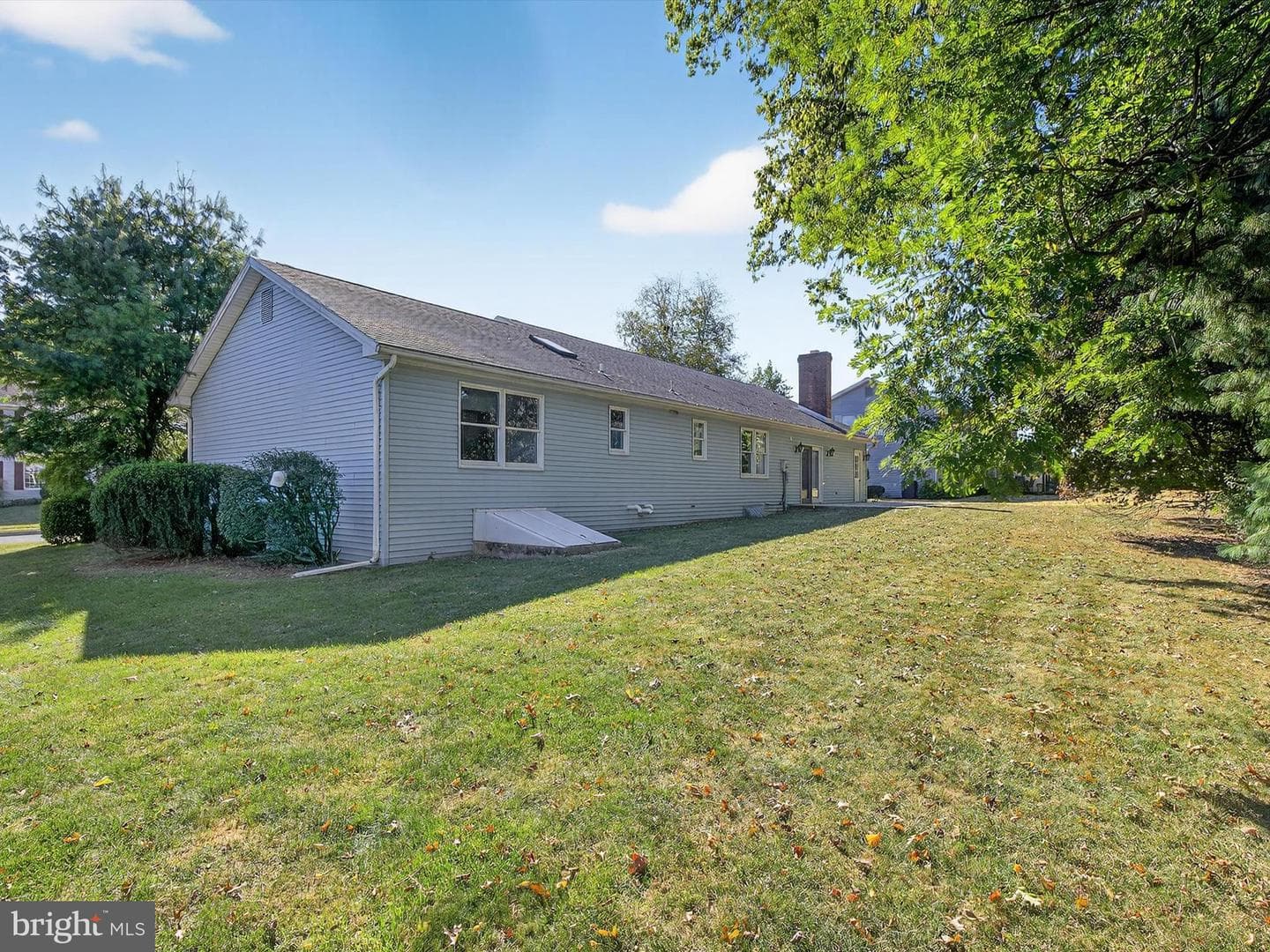 2096 Ashbury Drive photo 43