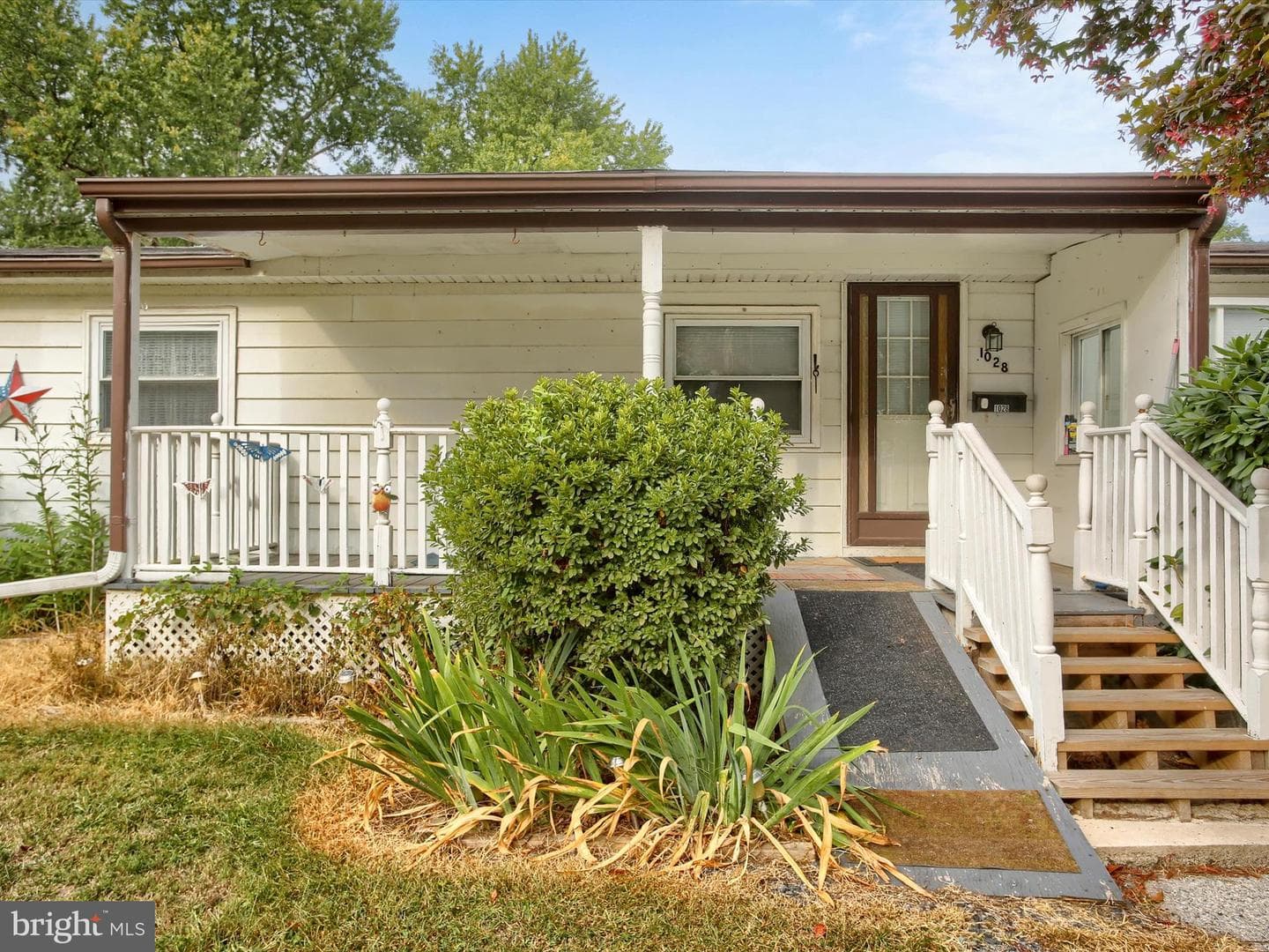 1028 Kathryn Avenue photo 2