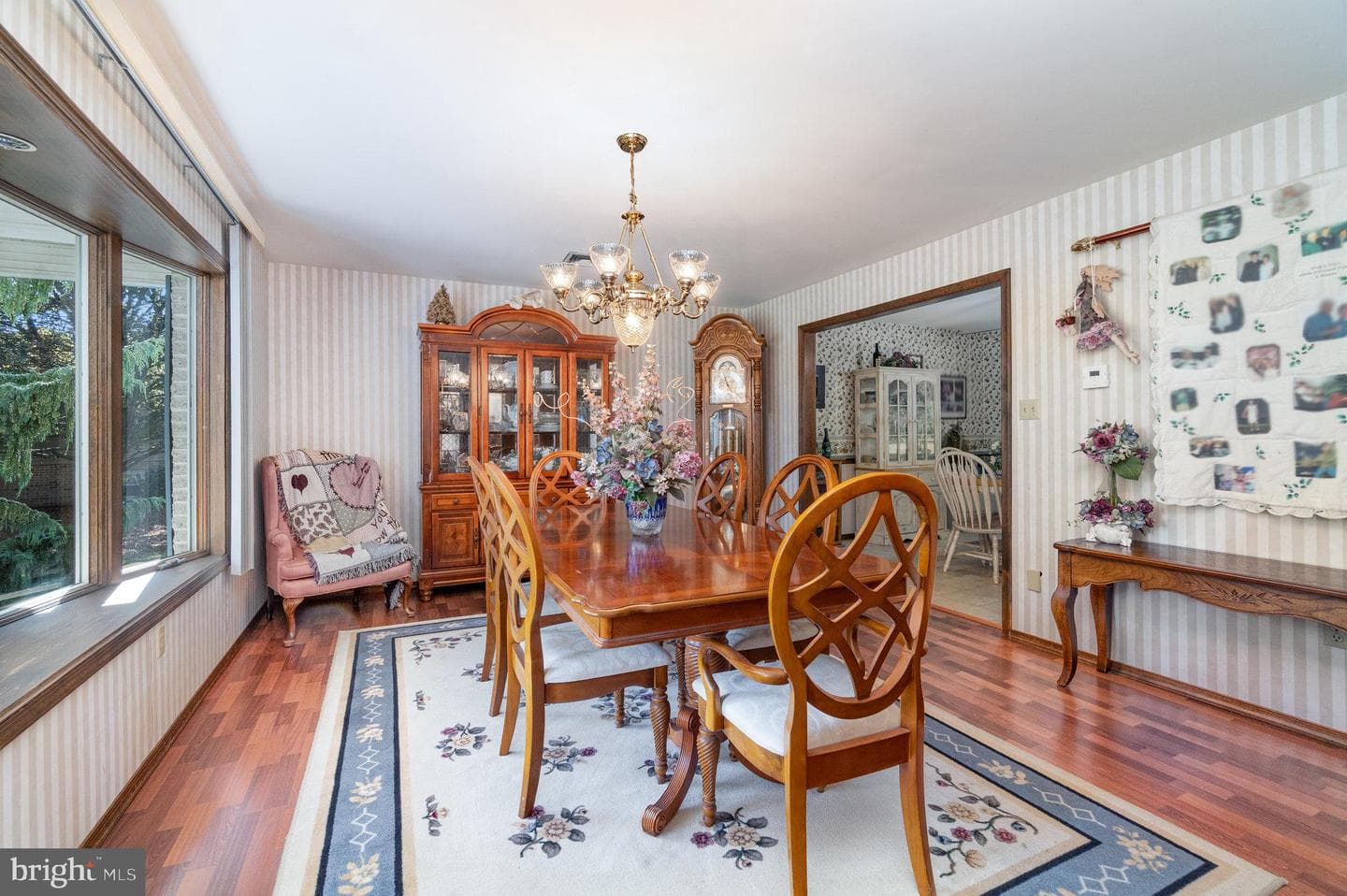 32 Lauren Lane photo 12