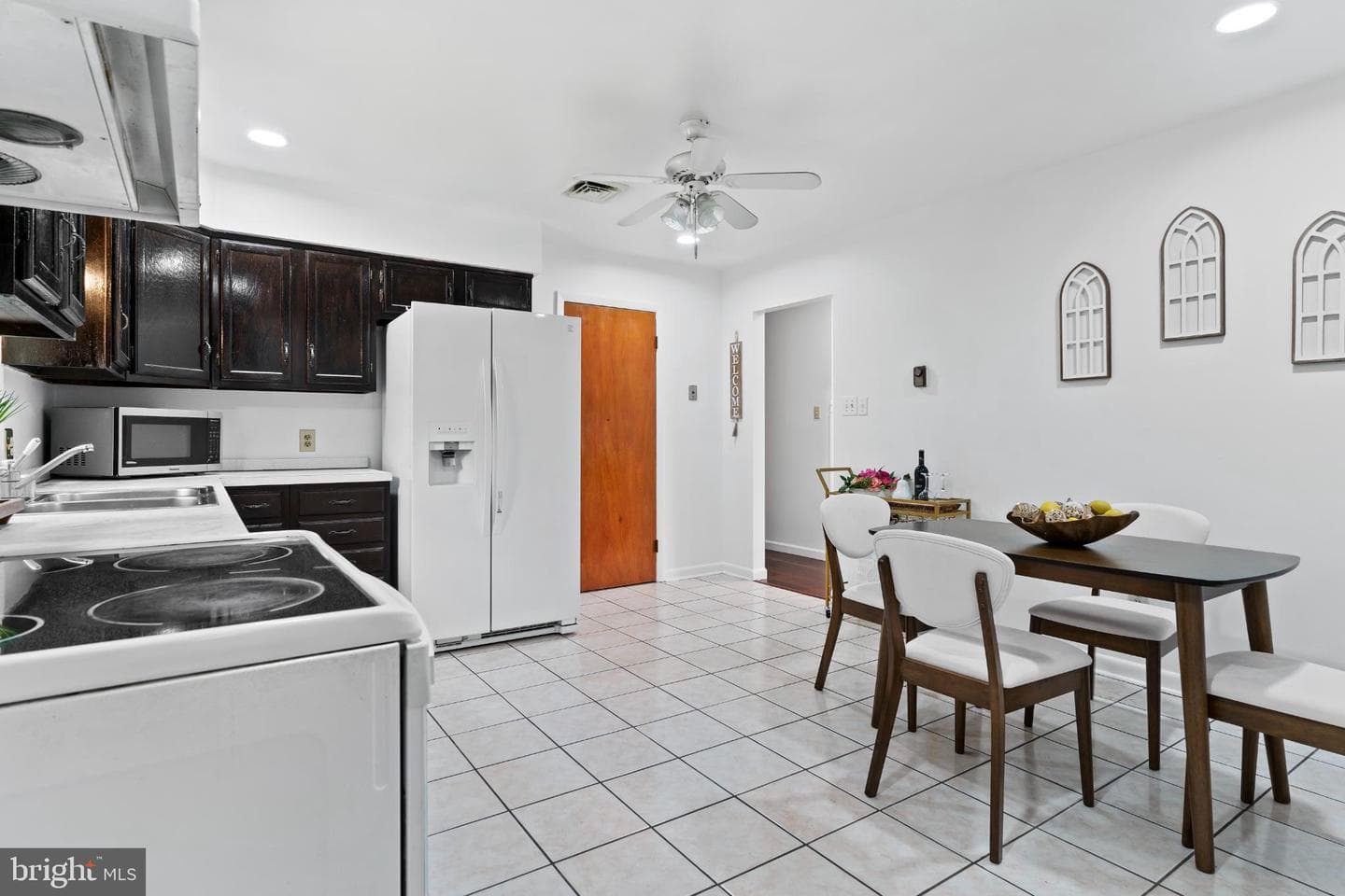 5895 Jacobs Avenue photo 8