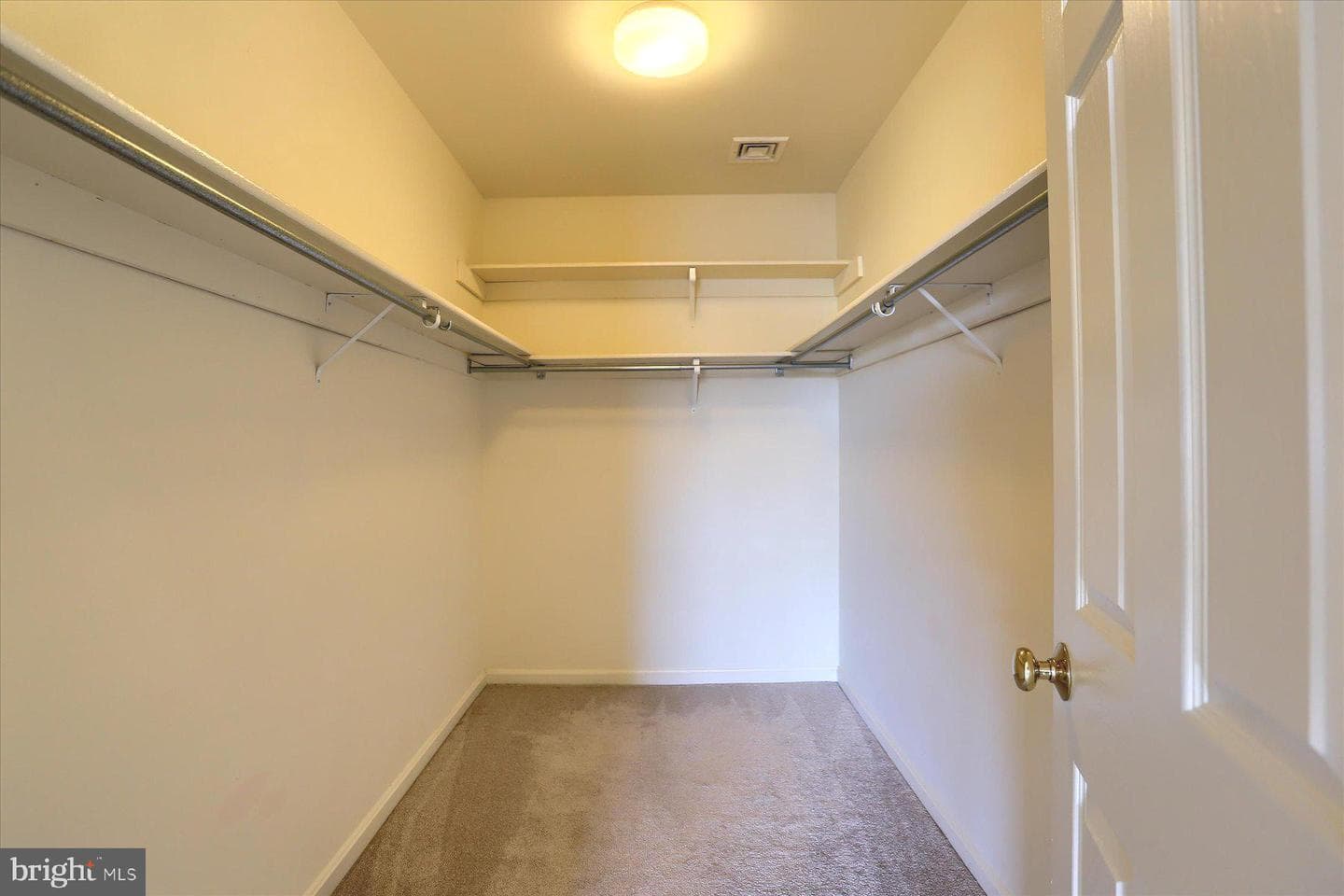 122 Kestrel Court photo 23