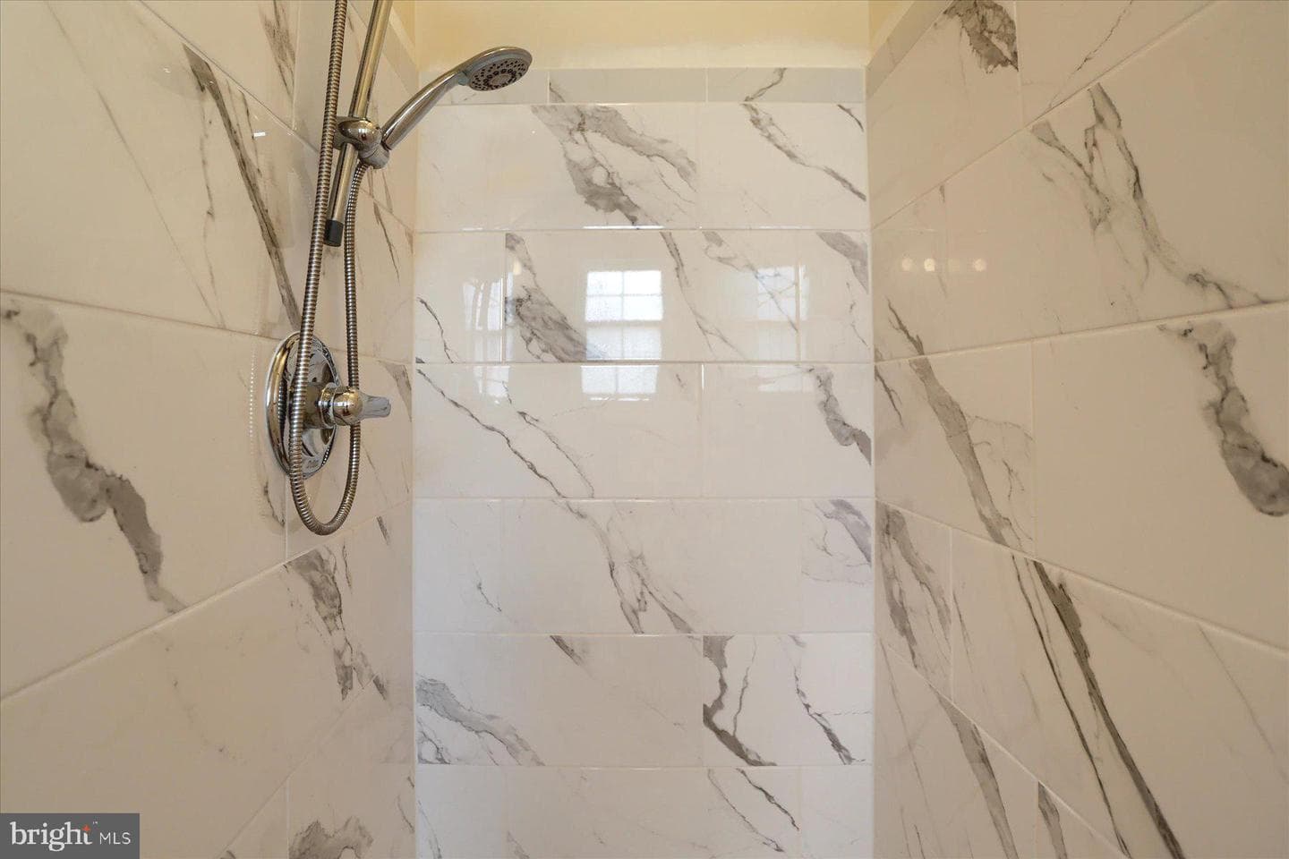 122 Kestrel Court photo 36