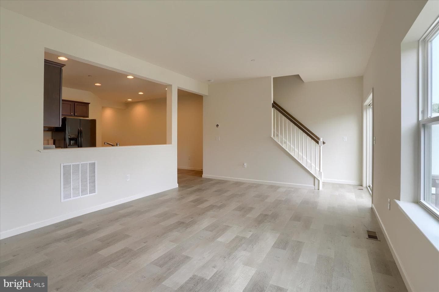805 Anthony Drive photo 20