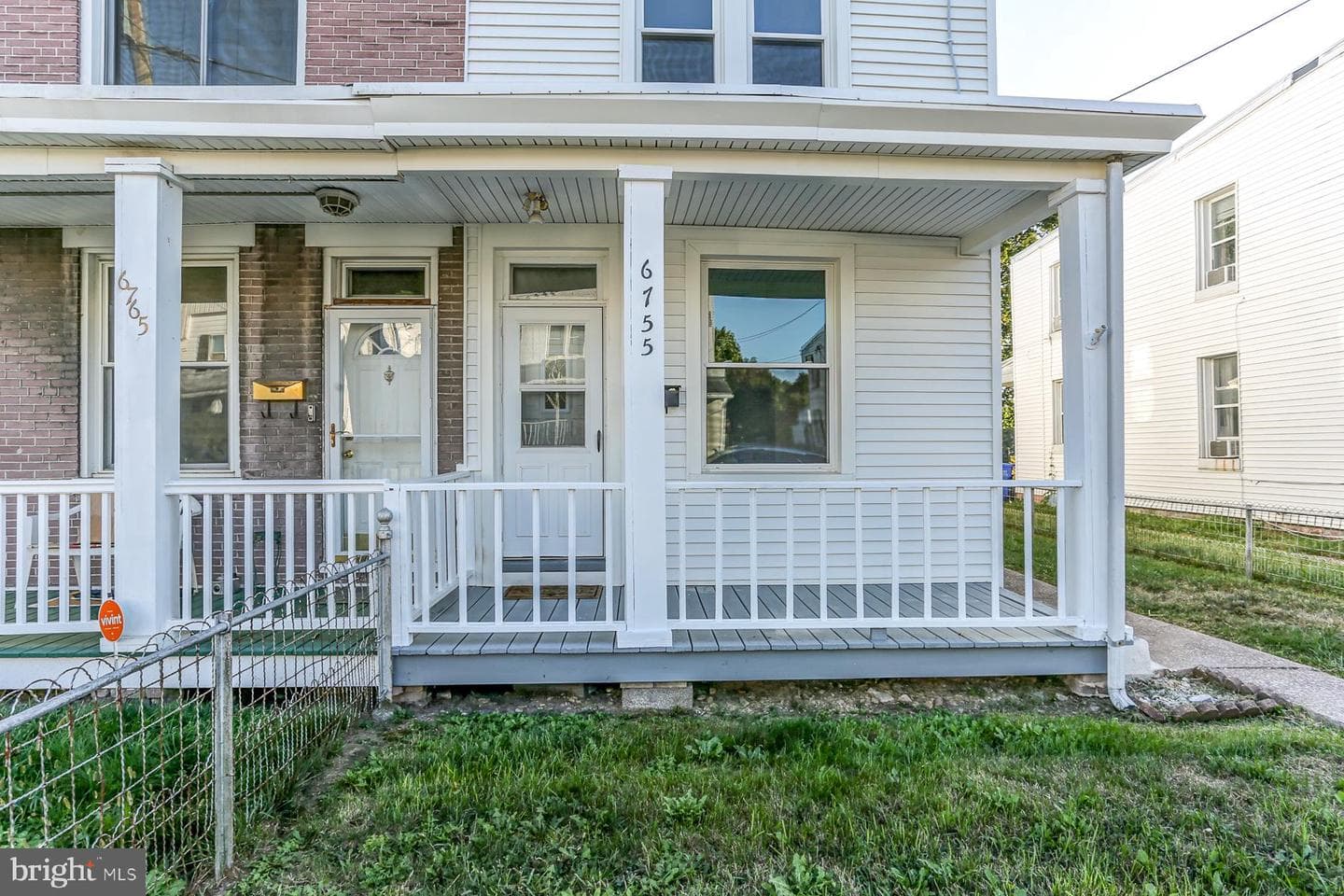 6755 Somerset Street photo 3