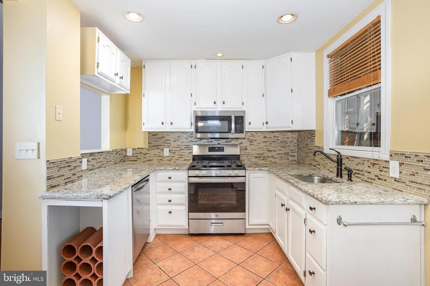 901 Capital Street photo 5