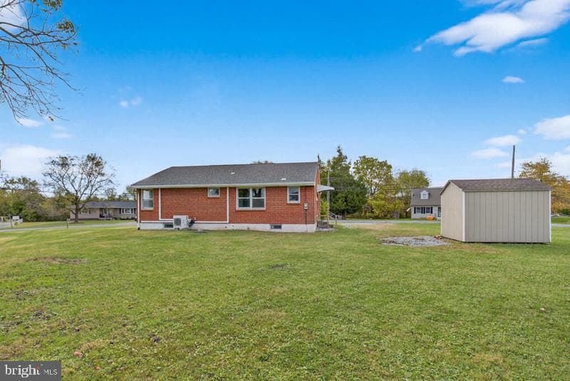 158 Garden Avenue photo 17
