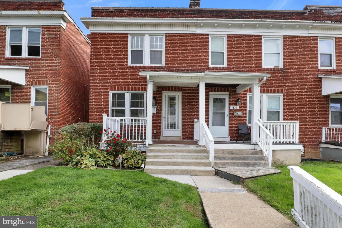 1837 Forster Street photo 1