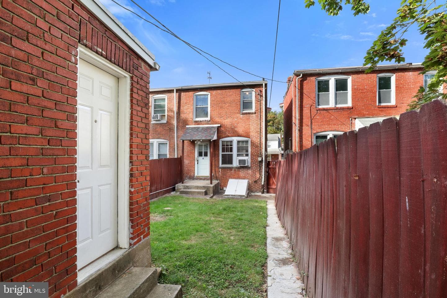 1837 Forster Street photo 21